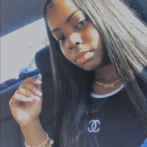 Meet your Posher, Dej